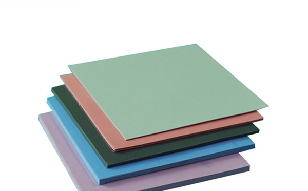 導(dǎo)熱硅膠片會導(dǎo)電嗎？該如何解決導(dǎo)電問題